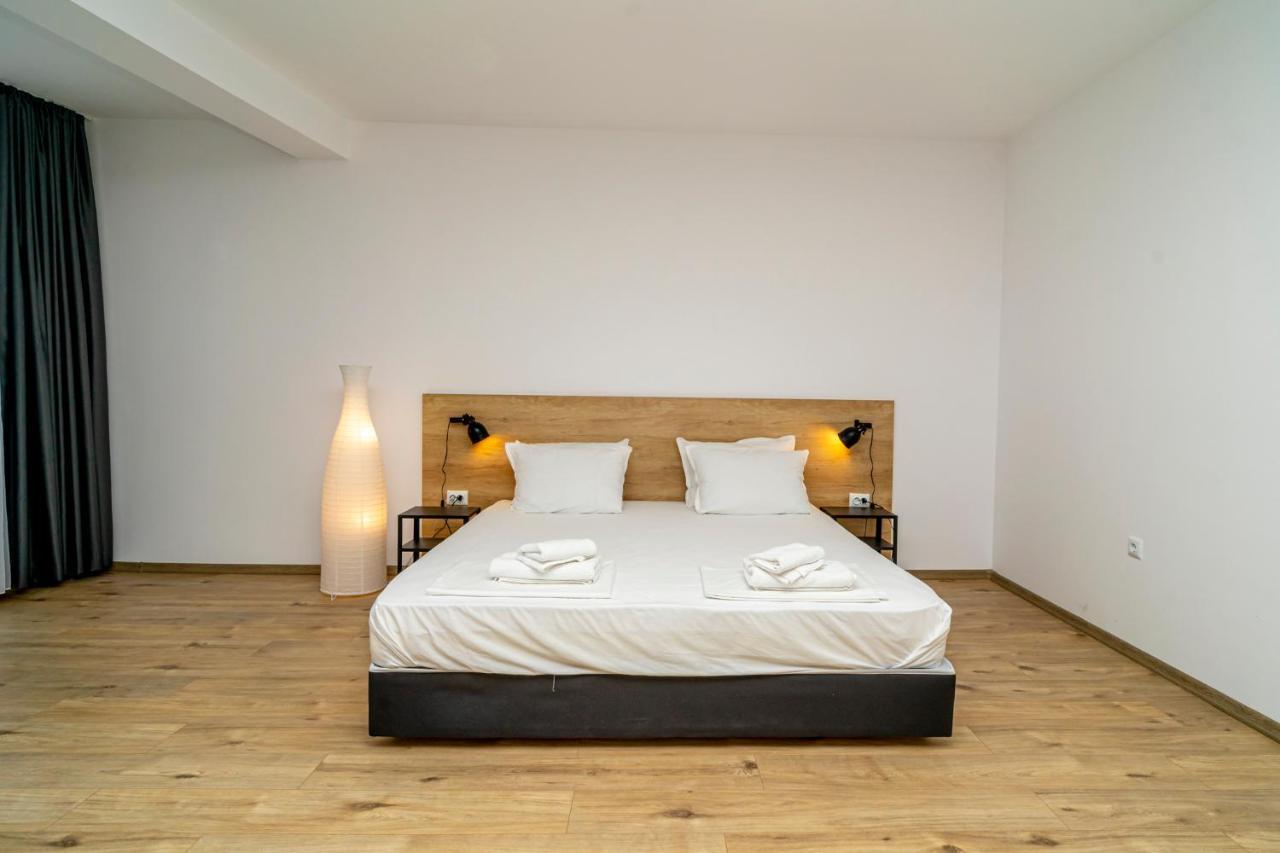 Aparthotel พรีมอร์สโก ภายนอก รูปภาพ