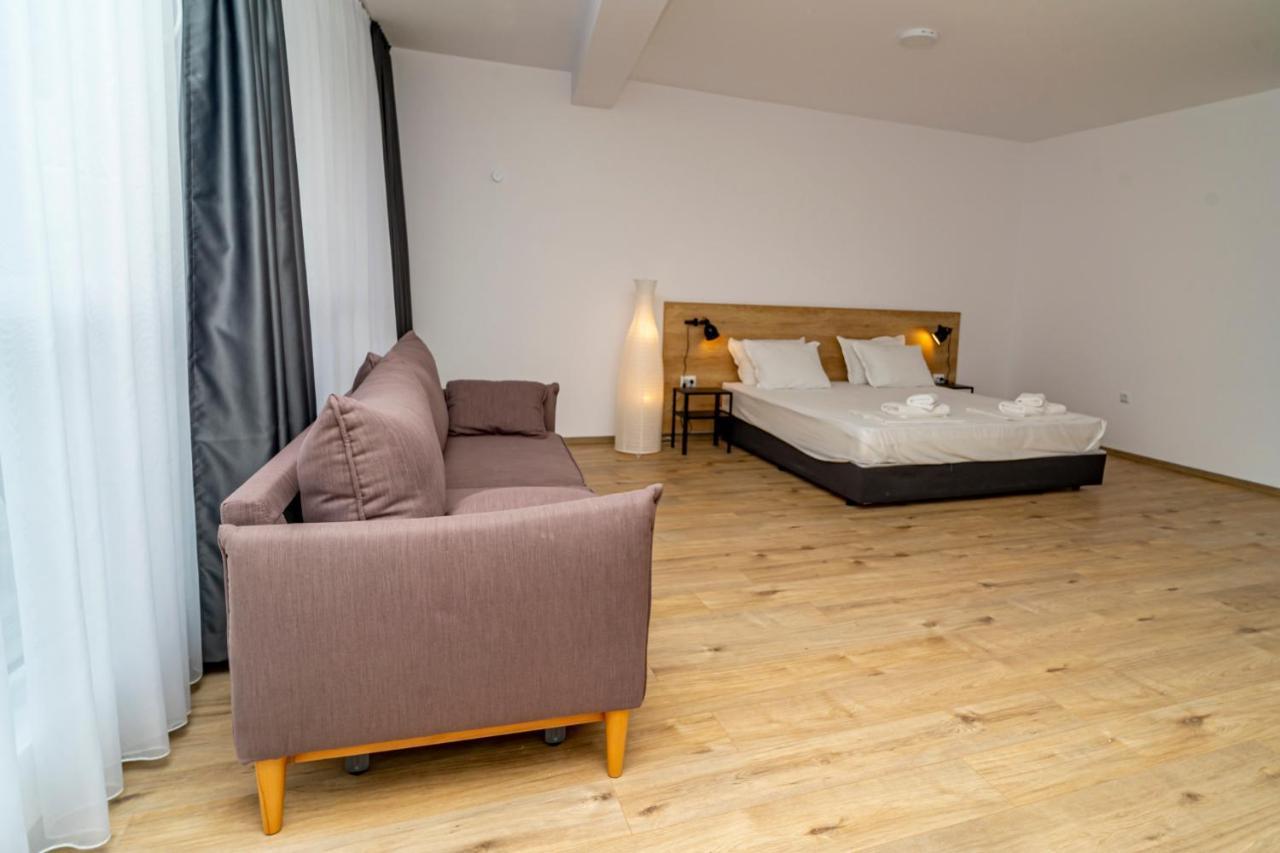 Aparthotel พรีมอร์สโก ภายนอก รูปภาพ